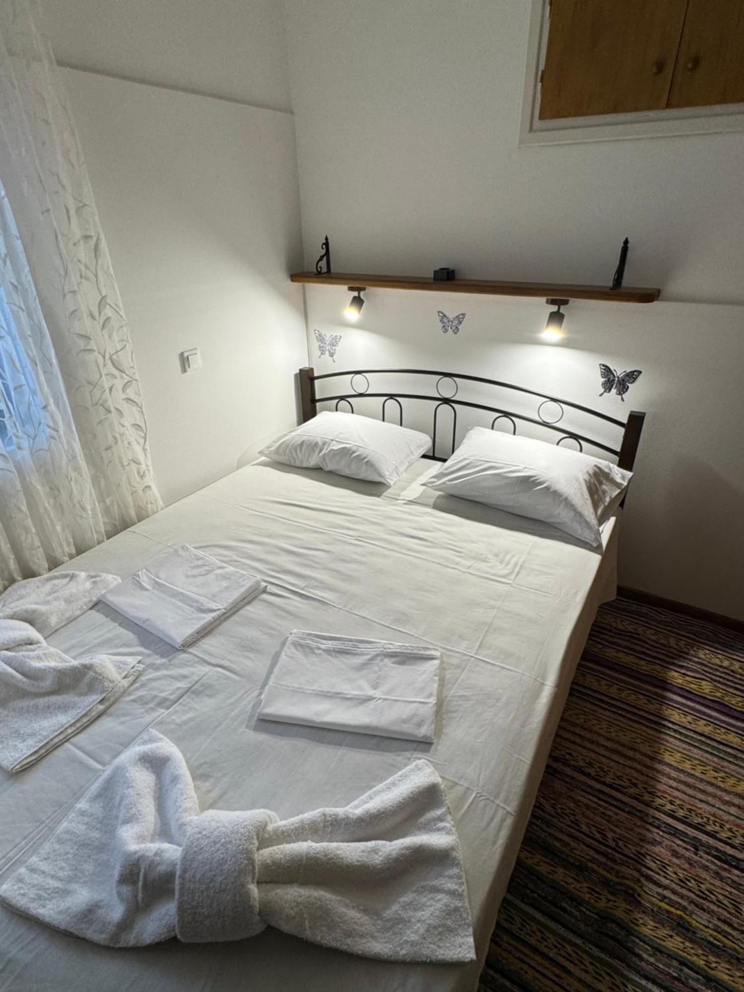 Miltiadis Apartments Kokkari Esterno foto