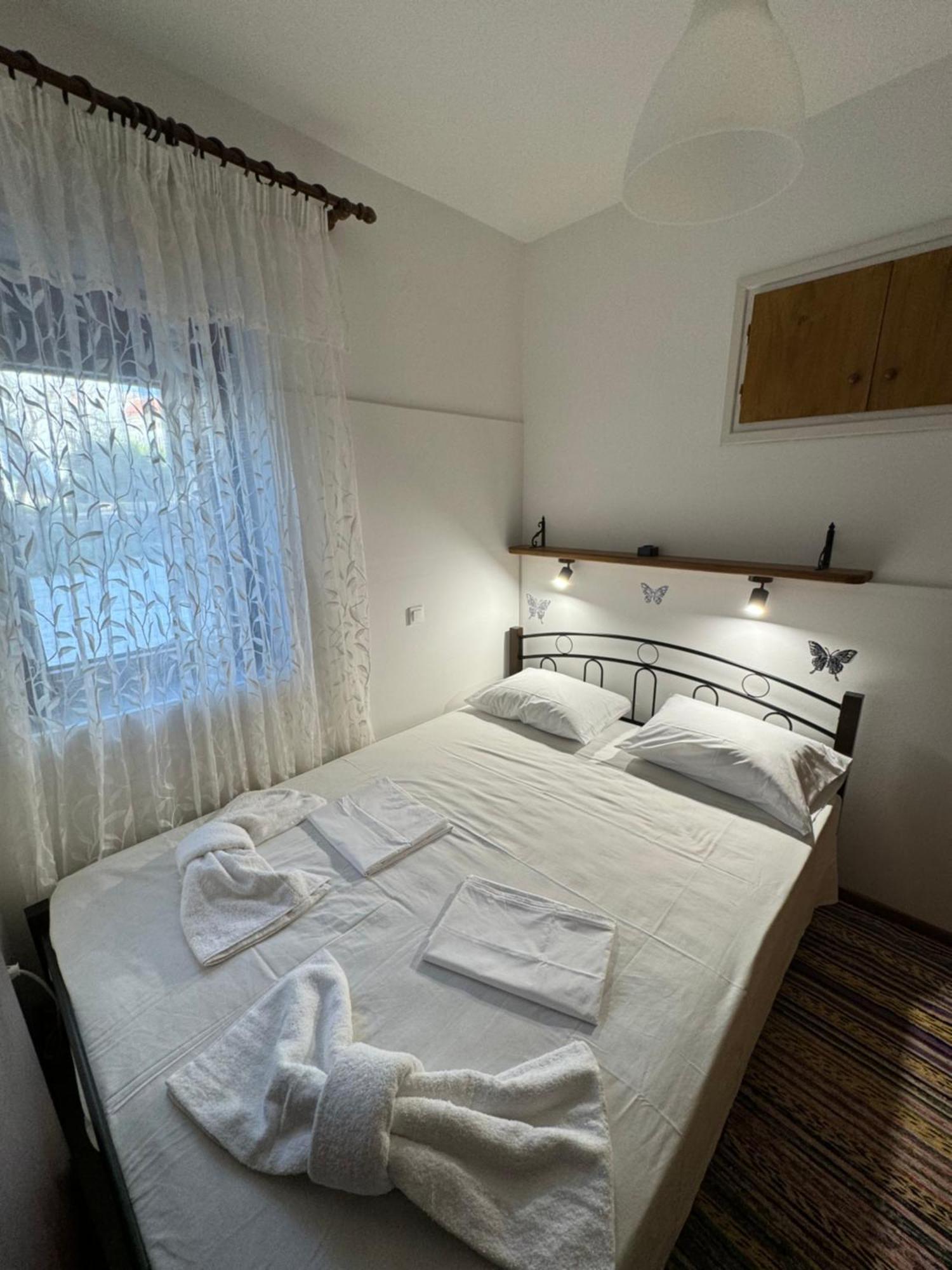 Miltiadis Apartments Kokkari Esterno foto
